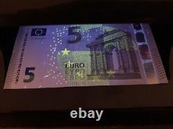 20x 5 euros bank note 100 Total Euros. Banknotes, Europe, Unc h