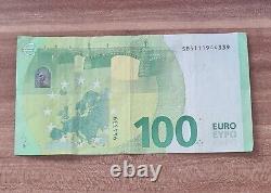 Euro banknotes 100