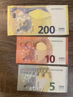 European Union 200 + 10 + 5 Euro Banknote Circulated. 215 Euros Total. CIR bills